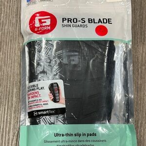 G-Form Pro-S Blade Shin Guards size large